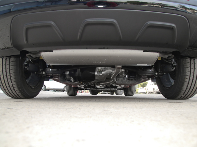 雪佛兰（国产）  435T Redline CVT两驱锋锐版 底盘