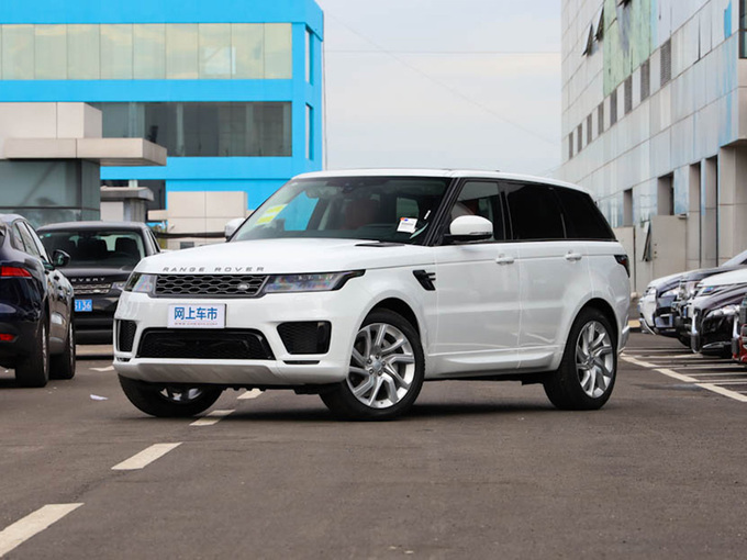 路虎  3.0 L6 HSE 左前正45度