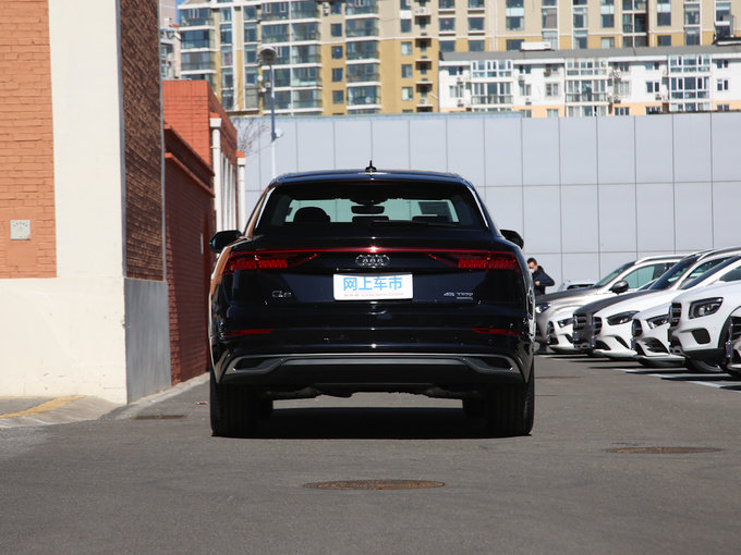 奥迪(进口)  45 TFSI 豪华致雅型 正后