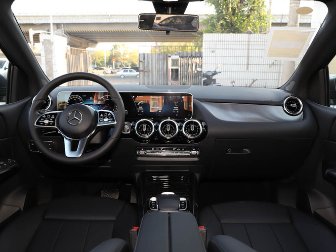 奔馳(進口) B 200 大中控全景