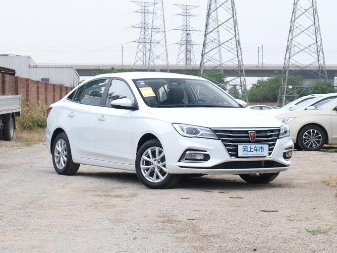 上汽荣威  1.5L 右前正45度