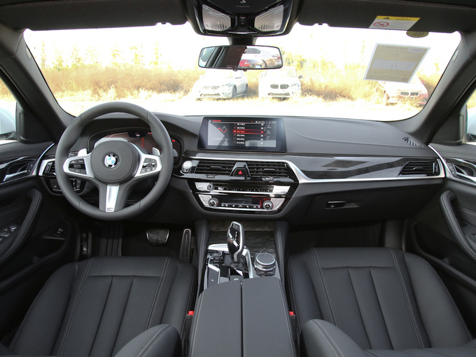 华晨宝马  530Li xDrive 大中控全景