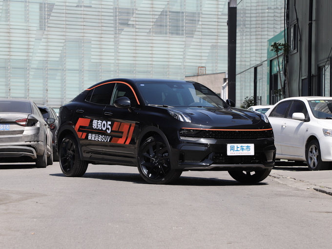 领克 2.0TD 右前正45度