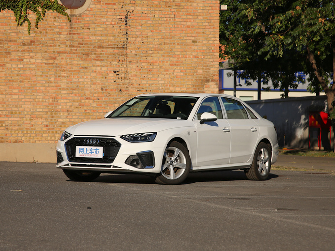 一汽奥迪  35 TFSI 左前正45度