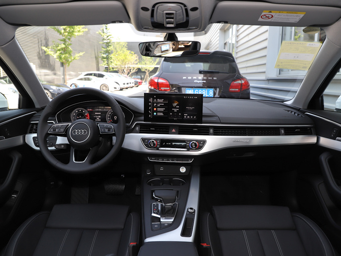 一汽奥迪  40 TFSI quattro 大中控全景