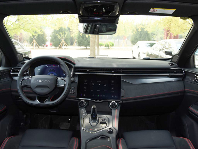 领克  2.0TD 大中控全景