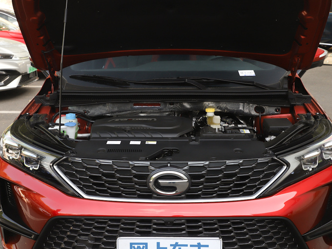 广汽传祺  COUPE 270T 发动机舱