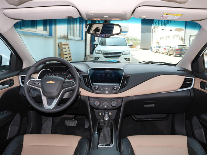 雪佛兰（国产）  320 大中控全景