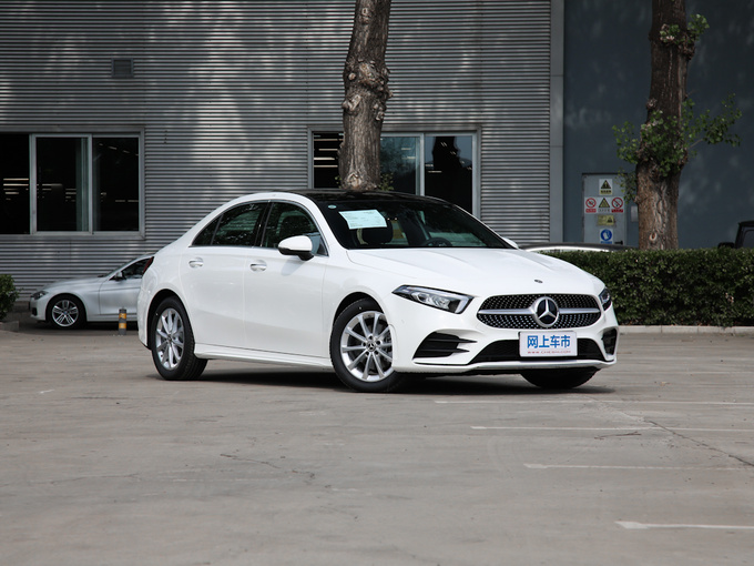 北京奔驰  改款 A 200 L 右前正45度