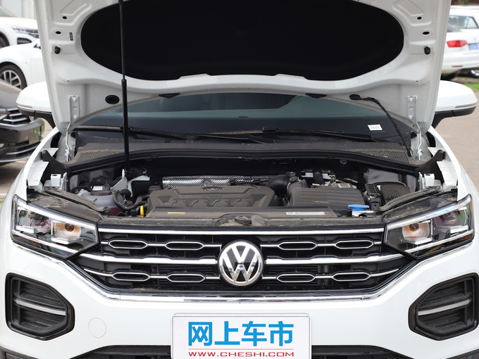 一汽-大众  330TSI 发动机舱