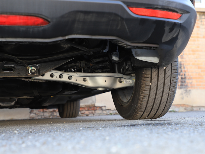 雪佛兰  轻混 Redline 530T 右后悬架