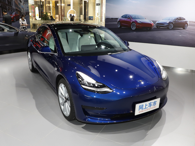 特斯拉中国   右前正45度