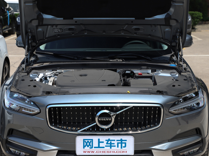 沃尔沃(进口) 改款 Cross Country T5 AWD 发动机舱