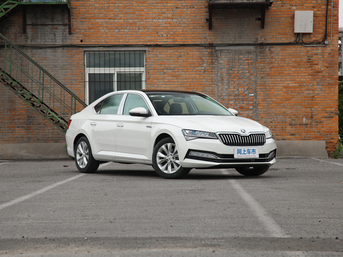 斯柯达（国产）  改款 TSI280 右前正45度