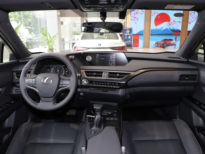 雷克萨斯  200 大中控全景