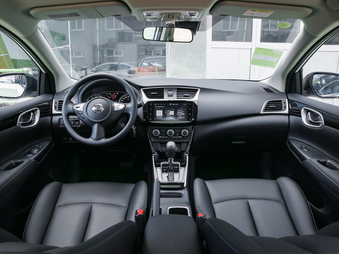 东风日产  经典 1.6XL 大中控全景