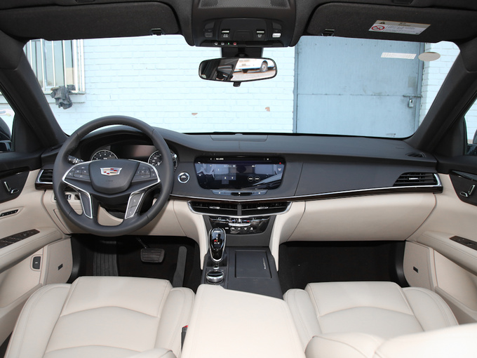 凯迪拉克(国产)  28T 大中控全景