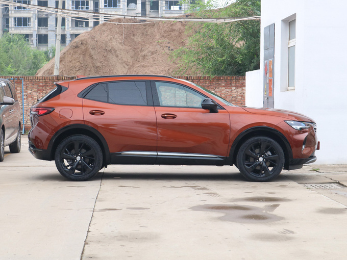 别克  652T 正右侧