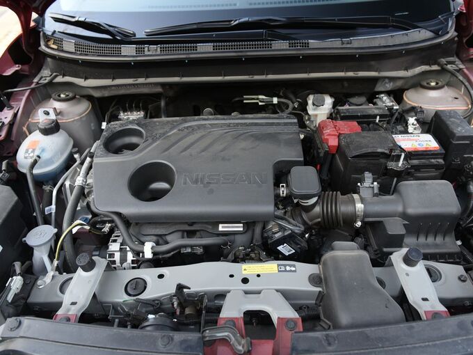 东风日产  1.5L XV TOP 发动机舱