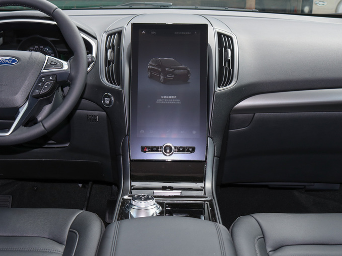 长安福特  EcoBoost 245 两驱铂锐型 中控台