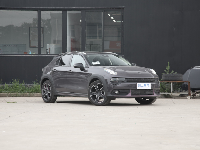 领克  2.0T 自动两驱耀 右前正45度