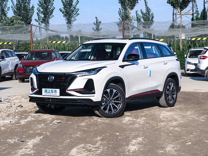 长安汽车  2.0T 左前正45度