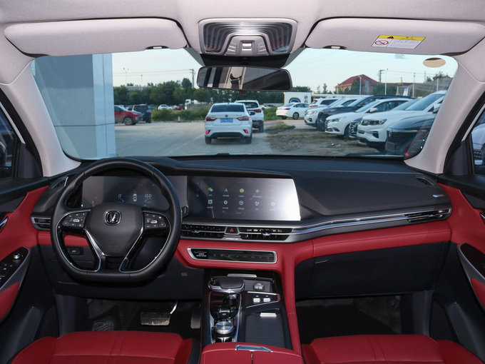 长安汽车  2.0T 大中控全景