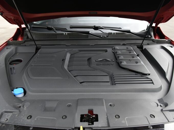 奇瑞汽车  神行版 1.5T 发动机舱