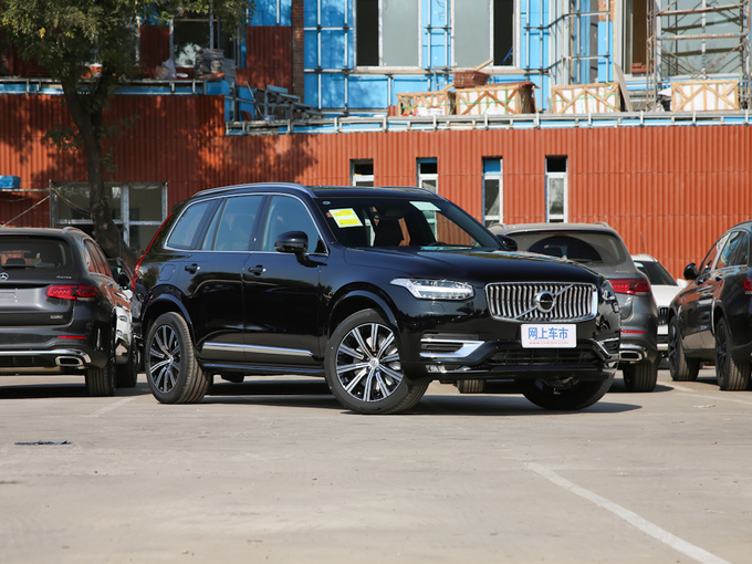 沃尔沃(进口)  B6 智逸豪华版 右前正45度