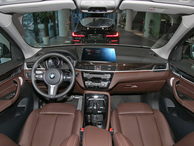华晨宝马  xDrive25Li 大中控全景