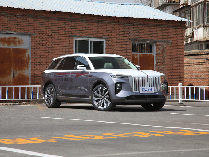 一汽红旗  旗·领 右前正45度