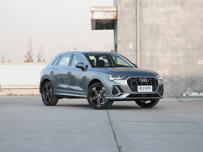 一汽奥迪  45 TFSI quattro 右前正45度