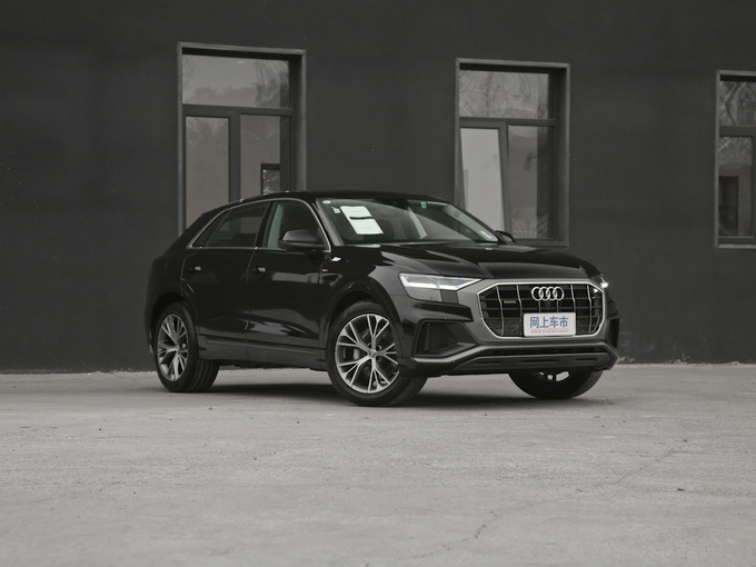 奥迪(进口)  55 TFSI 右前正45度