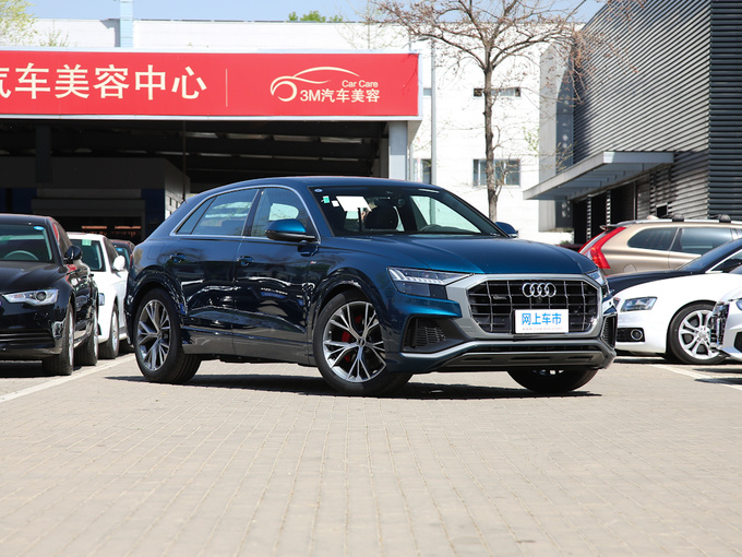奥迪(进口)  55 TFSI 右前正45度