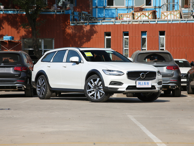 沃尔沃(进口)  Cross Country B5 AWD 右前正45度