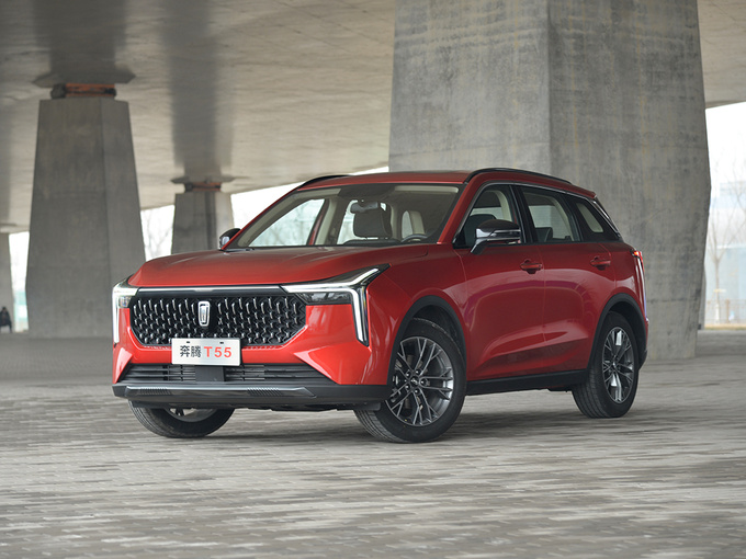 一汽奔腾  1.5T 左前正45度