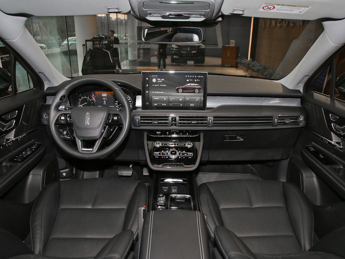 长安林肯  2.0T 大中控全景