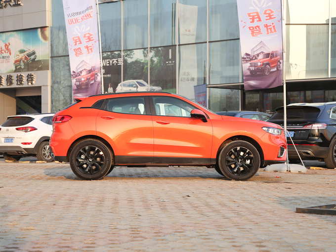 长 城  1.5T 正右侧