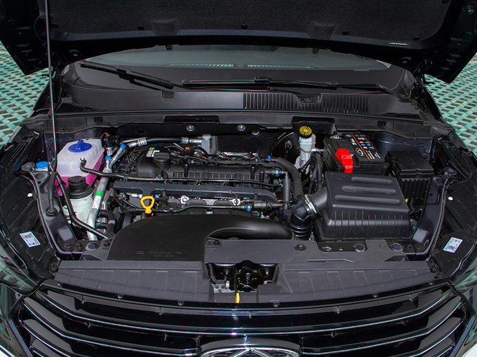 奇瑞汽车  小泽 1.5L 发动机舱