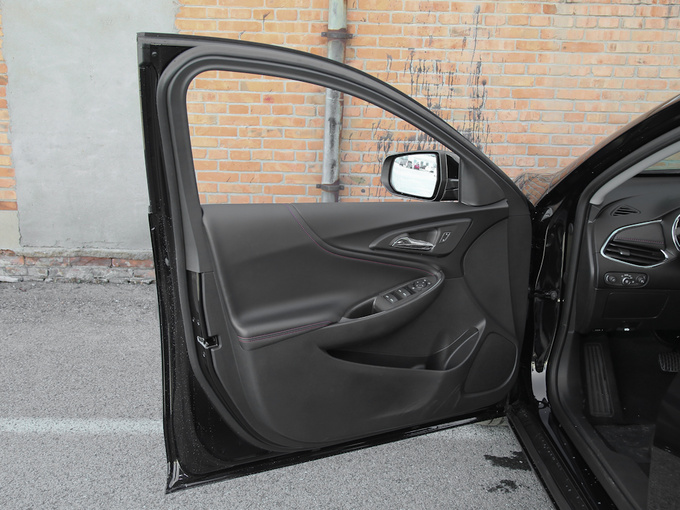 雪佛兰（国产）  Redline 550T 左前门板