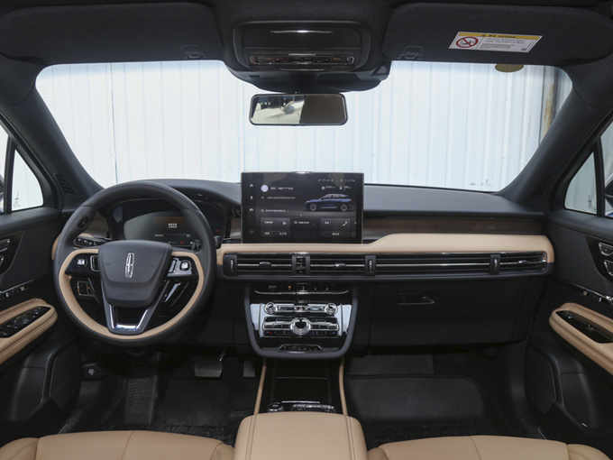 长安林肯  2.0T 大中控全景