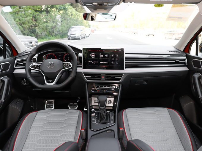 上汽大众  330TSI