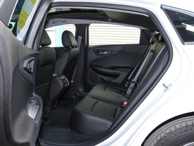 雪佛兰（国产）  535T 第二排空间