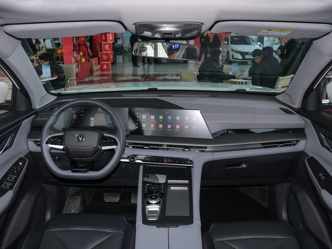 长安汽车  第二代 2.0T 自动尊贵型