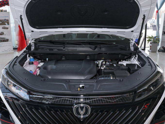 长安汽车  第二代 2.0T 自动尊贵型