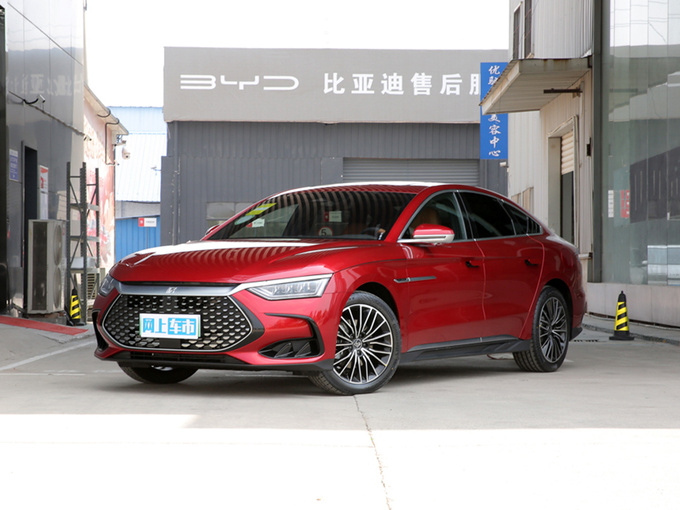 比亚迪  DM-i 121KM