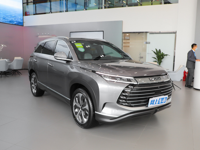 比亚迪  DM-i 100KM