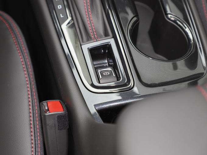 雪佛兰（国产）  轻混 2.0T RS 手刹/驻车按键