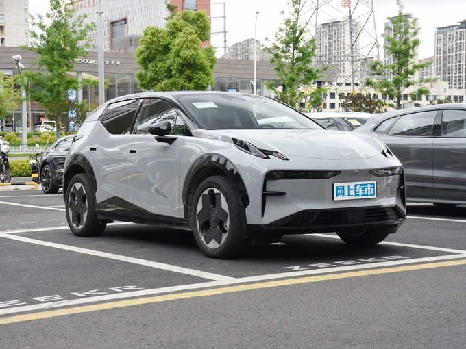 极氪  四驱YOU版