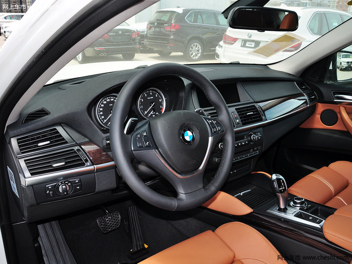 宝马X6中控方向盘图